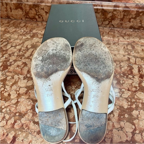 GUCCI Authentic White Sandals - Size 38.5 - Flat Thong Red/Blue Ribbon Chain - Picture 7 of 13